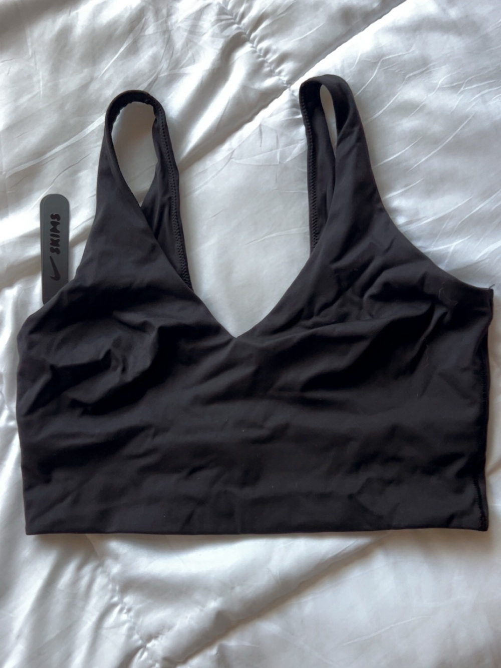 NWT SKIMS Black Longline V-Neck Sports Bralette